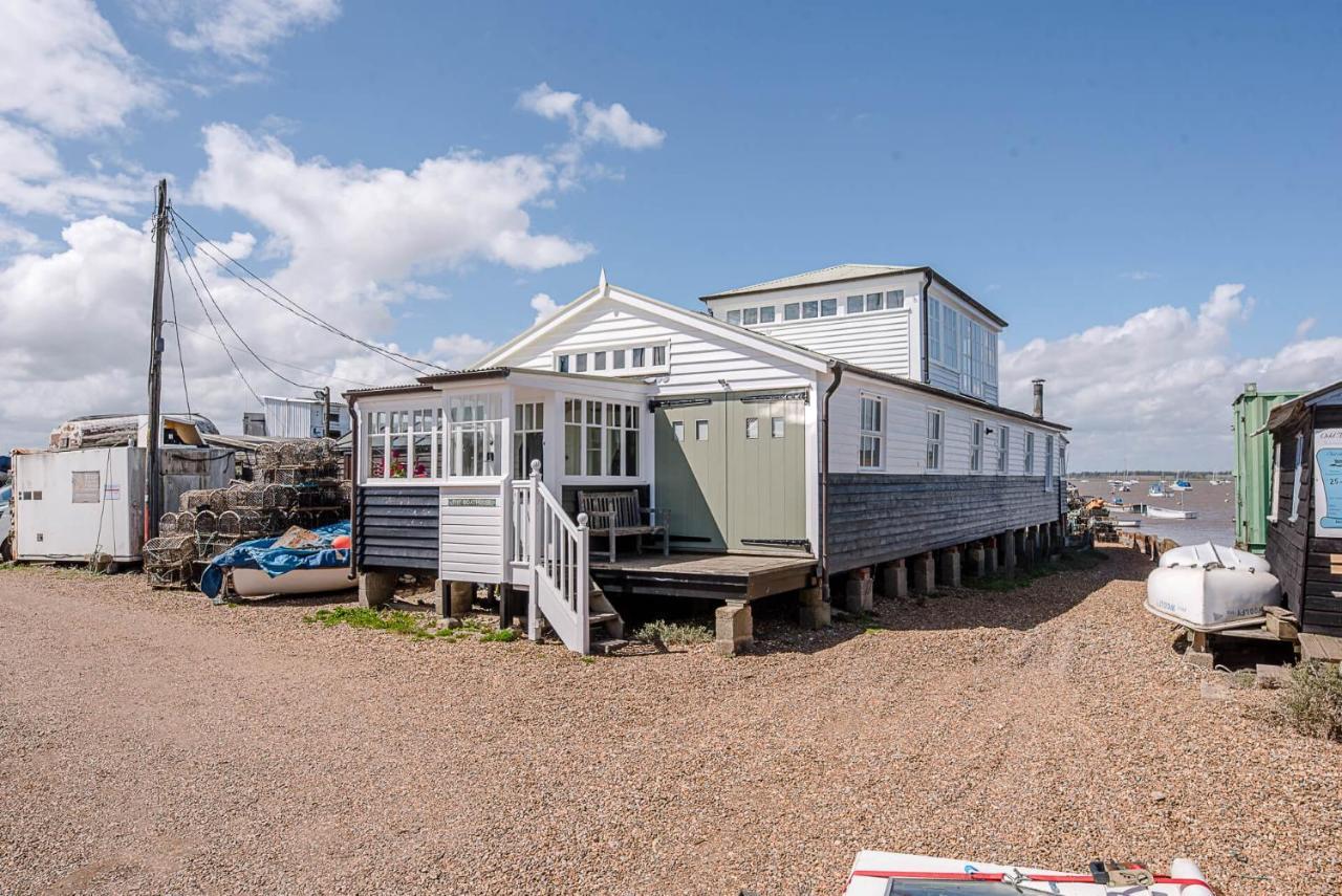 The Boathouse In Felixstowe Ferry - Stunning Waterfront Property Экстерьер фото